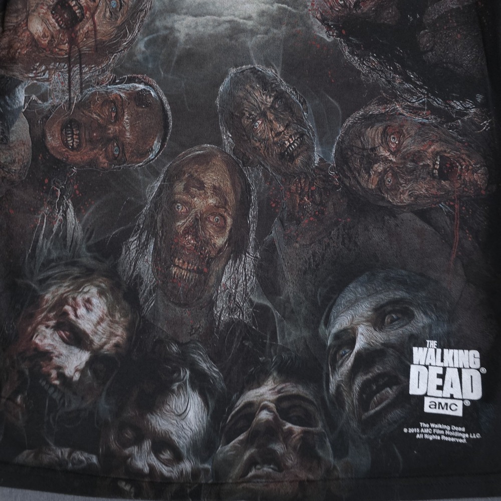 The Walking‎ Dead Shirt Mens Large Black Short Sleeve Walkers AOP Horror AMC - Picture 3 of 11